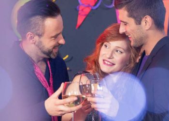 prima intalnire cu un cuplu