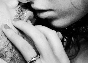 sex cu mai multi barbati de fata cu sotul