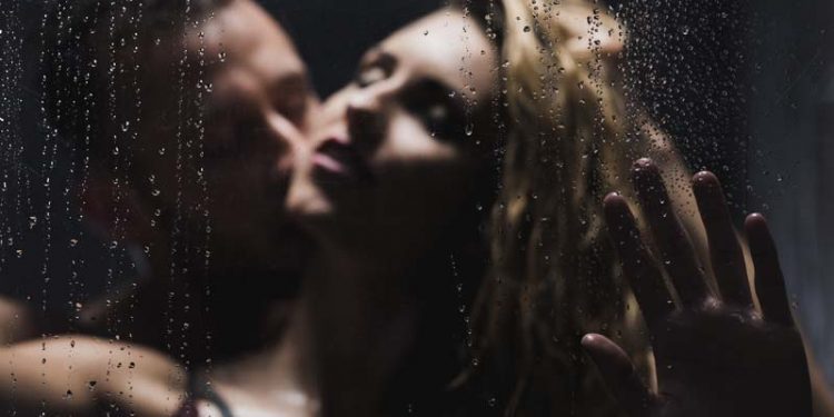 Povestea Ioanei: gospodina casei, fu**tă de tatăl și fratele ei