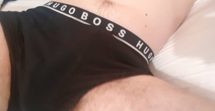 O m*** la birou, între bărbați: „Sugi atât de bine încât nu cred că este prima oară!”