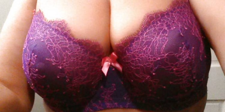 Lia, chinezoaica sexy – Futai de nedescris