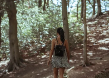 Neașteptate plăceri cu studenta Luminița, pe drumuri de munte