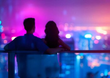 Sunt Isabela, ”prădător” în mătase neagră.